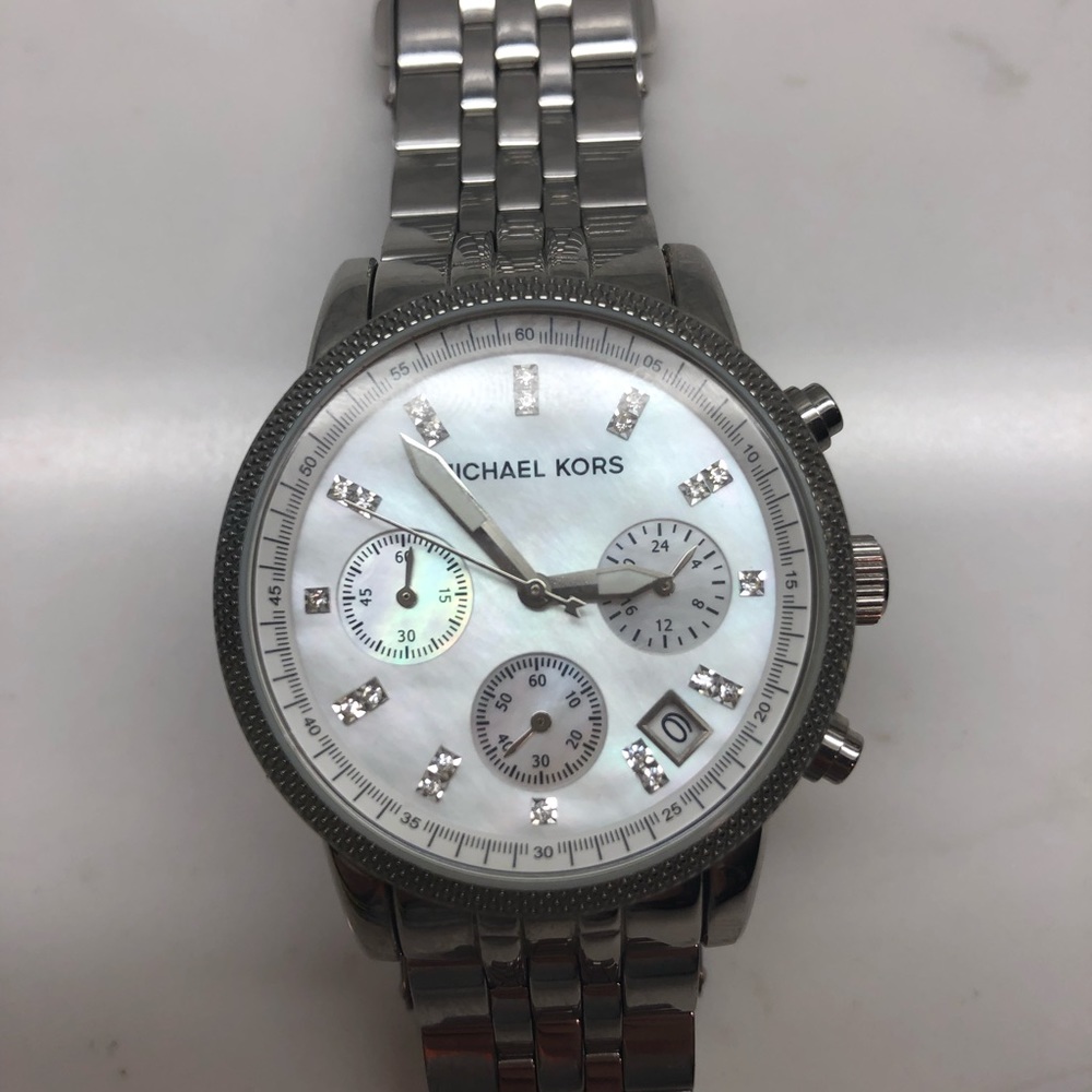 Michael Kors Stainless Steel Watch - Picture 4 of 8